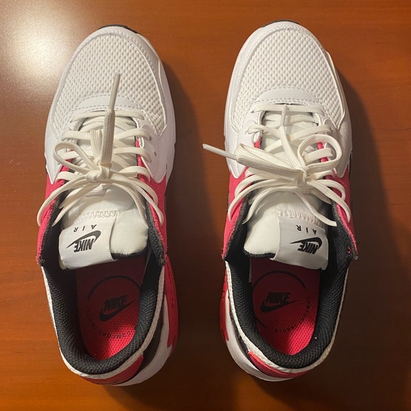🥰👟Women’s Nike Air Max Excee, size 6.5👟🥰 - Picture 2 of 4